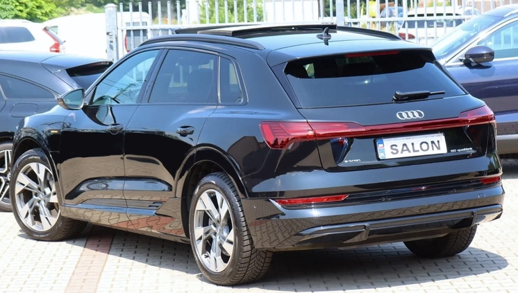 Audi e-tron cena 199260 przebieg: 97000, rok produkcji 2019 z Krynki małe 781